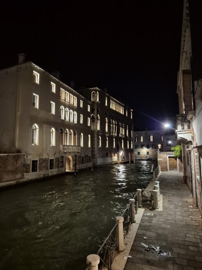 How to Find Quiet Venice Accommodation Easily